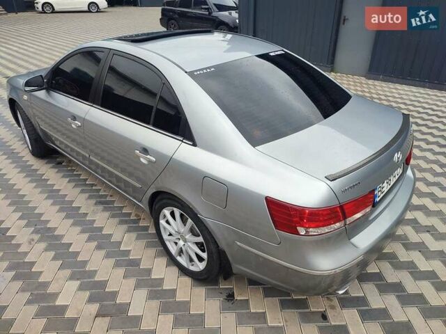 Сірий Хендай Соната, об'ємом двигуна 3.34 л та пробігом 280 тис. км за 7000 $, фото 2 на Automoto.ua