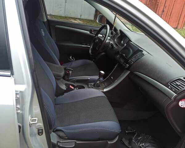 Серый Хендай Соната, объемом двигателя 2 л и пробегом 177 тыс. км за 7100 $, фото 3 на Automoto.ua