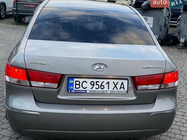 Серый Хендай Соната, объемом двигателя 2 л и пробегом 115 тыс. км за 7800 $, фото 10 на Automoto.ua