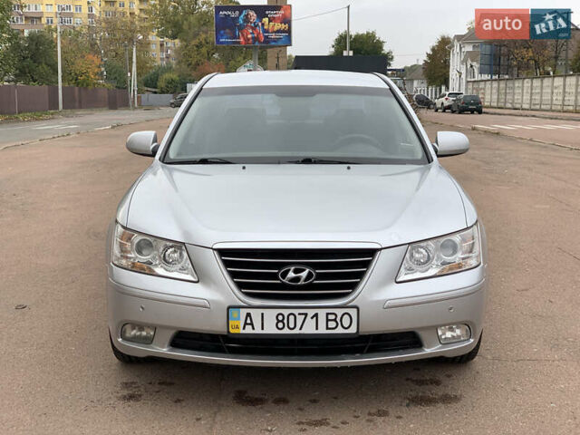 Хендай Соната 2008 в Киеве на Automoto.ua Серый Хендай Соната, объемом двигателя 2 л и пробегом 200 тыс. км за 5700 $, фото 1 на Automoto.ua
