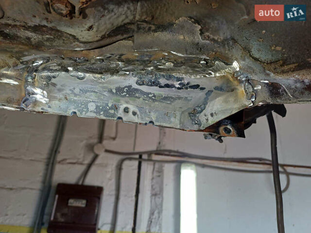 Серый Хендай Соната, объемом двигателя 2.4 л и пробегом 266 тыс. км за 8500 $, фото 97 на Automoto.ua