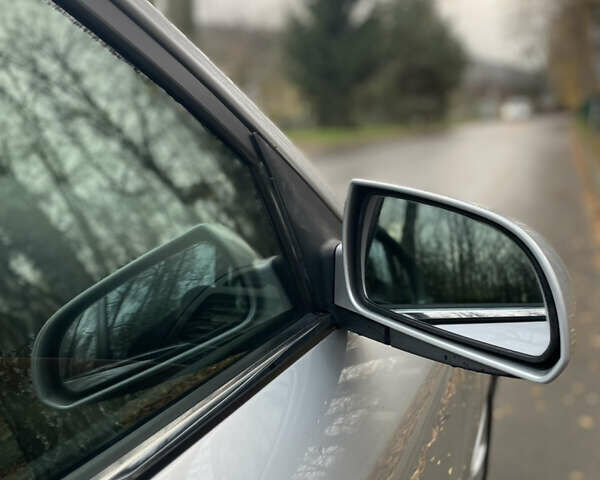 Серый Хендай Соната, объемом двигателя 2.36 л и пробегом 246 тыс. км за 6650 $, фото 11 на Automoto.ua