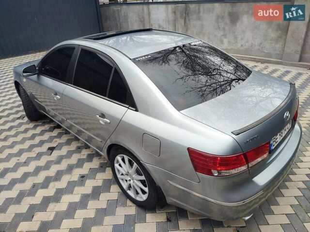 Сірий Хендай Соната, об'ємом двигуна 3.34 л та пробігом 280 тис. км за 7000 $, фото 17 на Automoto.ua