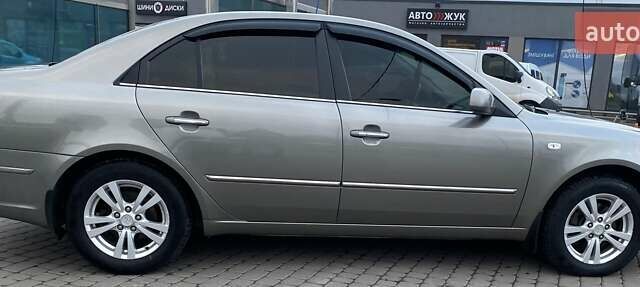 Серый Хендай Соната, объемом двигателя 2 л и пробегом 115 тыс. км за 7800 $, фото 16 на Automoto.ua