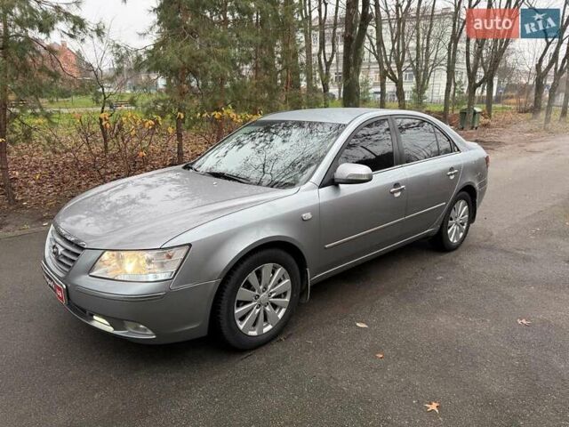 Серый Хендай Соната, объемом двигателя 2.4 л и пробегом 266 тыс. км за 6990 $, фото 8 на Automoto.ua