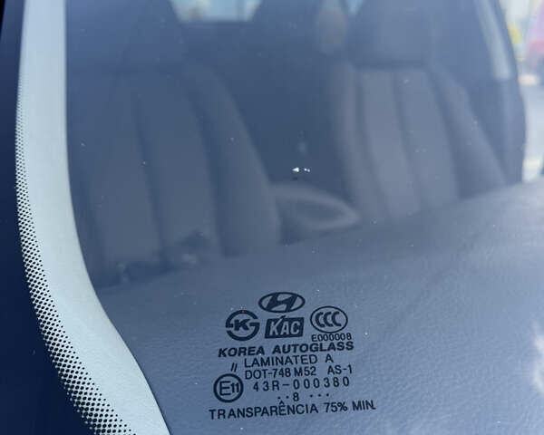 Хендай Соната 2008 у Полтаві на Automoto.ua Сірий Хендай Соната, об'ємом двигуна 2 л та пробігом 174 тис. км за 7300 $, фото 36 на Automoto.ua