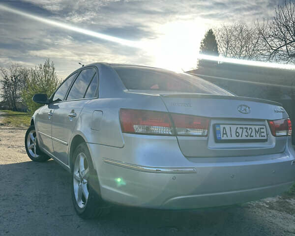 Серый Хендай Соната, объемом двигателя 2 л и пробегом 273 тыс. км за 6300 $, фото 11 на Automoto.ua