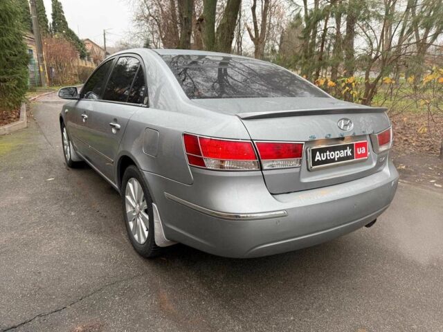 Серый Хендай Соната, объемом двигателя 2.4 л и пробегом 266 тыс. км за 6990 $, фото 6 на Automoto.ua