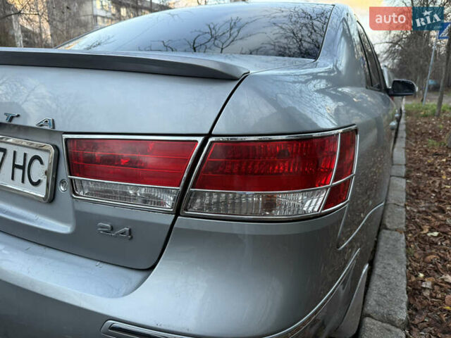 Серый Хендай Соната, объемом двигателя 2.4 л и пробегом 266 тыс. км за 8500 $, фото 12 на Automoto.ua