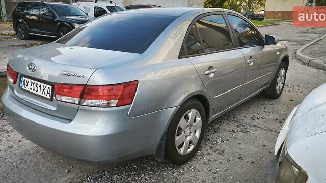 Хендай Соната 2008 у Києві на Automoto.ua Сірий Хендай Соната, об'ємом двигуна 2 л та пробігом 186 тис. км за 5300 $, фото 8 на Automoto.ua