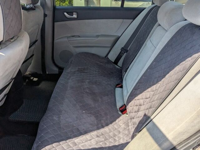 Серый Хендай Соната, объемом двигателя 2 л и пробегом 318 тыс. км за 4800 $, фото 5 на Automoto.ua