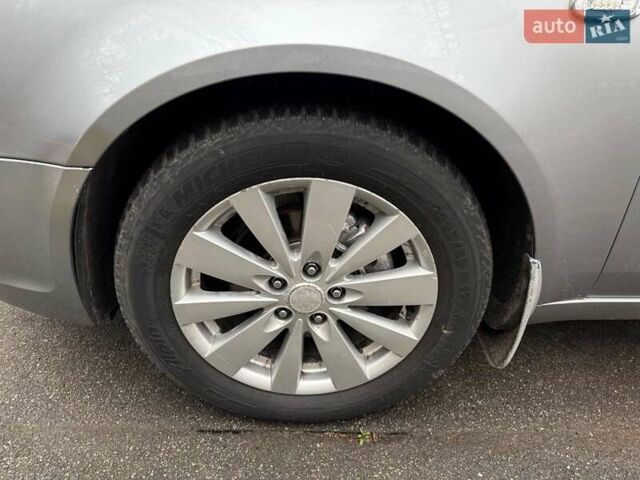 Серый Хендай Соната, объемом двигателя 2.4 л и пробегом 266 тыс. км за 6990 $, фото 9 на Automoto.ua