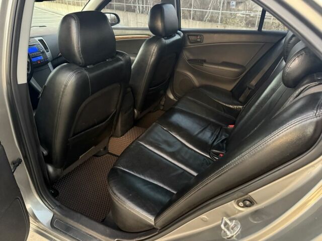 Серый Хендай Соната, объемом двигателя 2.4 л и пробегом 288 тыс. км за 6350 $, фото 17 на Automoto.ua