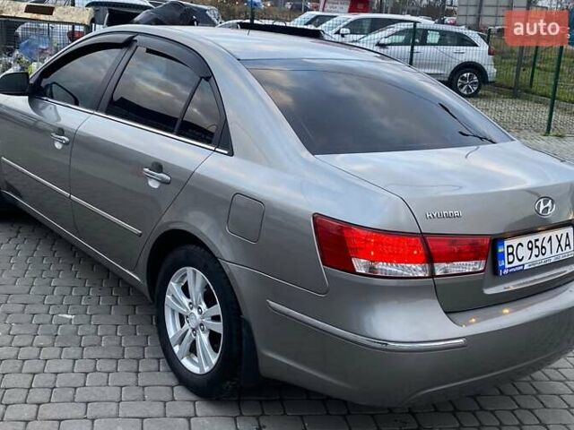 Серый Хендай Соната, объемом двигателя 2 л и пробегом 115 тыс. км за 7800 $, фото 7 на Automoto.ua