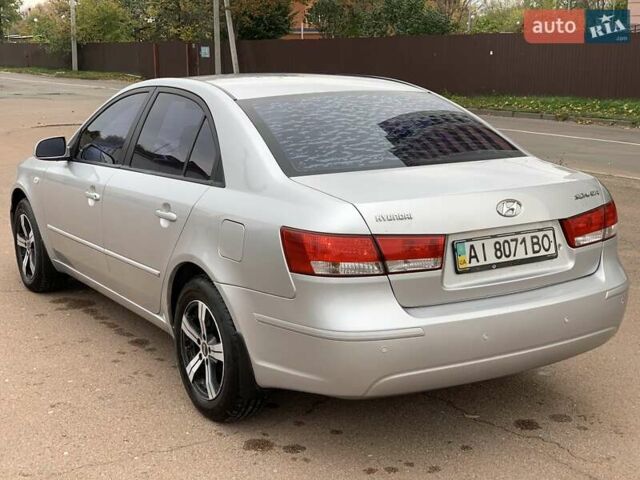 Хендай Соната 2008 в Киеве на Automoto.ua Серый Хендай Соната, объемом двигателя 2 л и пробегом 200 тыс. км за 5700 $, фото 13 на Automoto.ua
