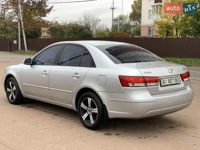 Хендай Соната 2008 в Киеве на Automoto.ua Серый Хендай Соната, объемом двигателя 2 л и пробегом 200 тыс. км за 5700 $, фото 11 на Automoto.ua