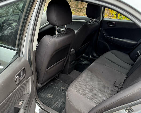 Серый Хендай Соната, объемом двигателя 2 л и пробегом 234 тыс. км за 5500 $, фото 25 на Automoto.ua