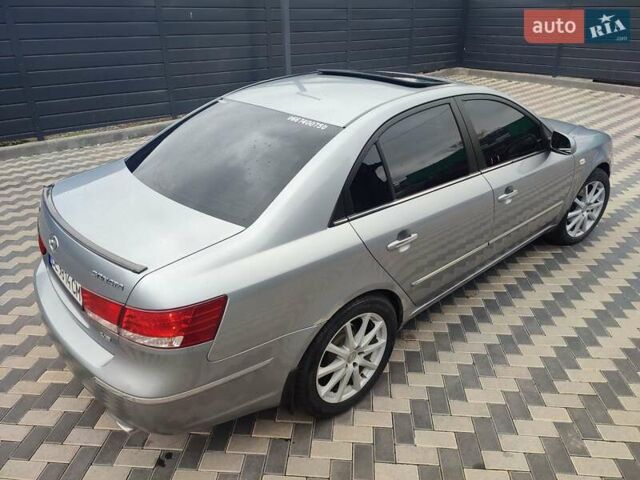 Сірий Хендай Соната, об'ємом двигуна 3.34 л та пробігом 280 тис. км за 7000 $, фото 15 на Automoto.ua