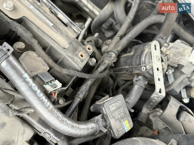 Серый Хендай Соната, объемом двигателя 2.4 л и пробегом 266 тыс. км за 8500 $, фото 37 на Automoto.ua