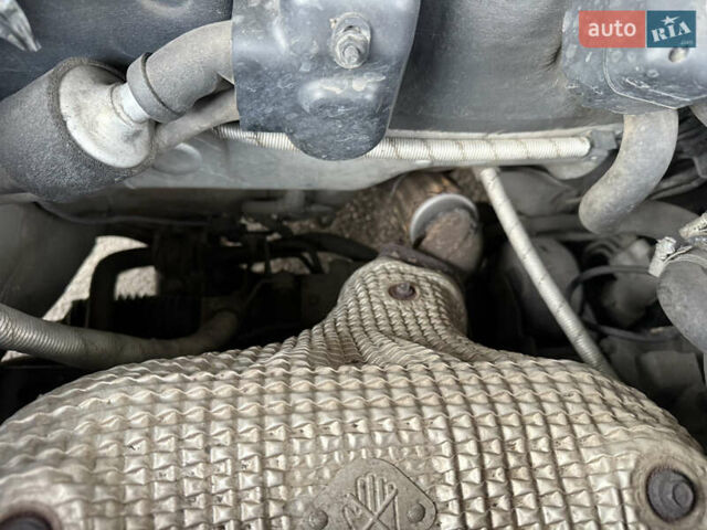 Серый Хендай Соната, объемом двигателя 2.4 л и пробегом 266 тыс. км за 8500 $, фото 41 на Automoto.ua