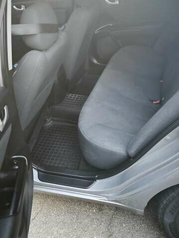 Хендай Соната 2008 у Києві на Automoto.ua Сірий Хендай Соната, об'ємом двигуна 2 л та пробігом 186 тис. км за 5300 $, фото 12 на Automoto.ua