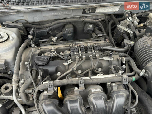 Серый Хендай Соната, объемом двигателя 2.4 л и пробегом 266 тыс. км за 8500 $, фото 35 на Automoto.ua