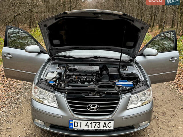 Серый Хендай Соната, объемом двигателя 2 л и пробегом 234 тыс. км за 5500 $, фото 26 на Automoto.ua