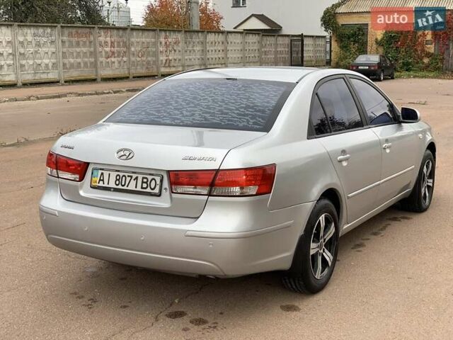 Хендай Соната 2008 в Киеве на Automoto.ua Серый Хендай Соната, объемом двигателя 2 л и пробегом 200 тыс. км за 5700 $, фото 16 на Automoto.ua