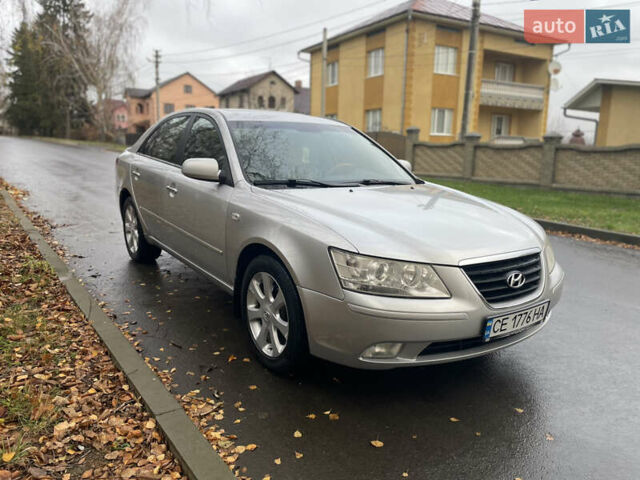 Серый Хендай Соната, объемом двигателя 2.36 л и пробегом 246 тыс. км за 6650 $, фото 6 на Automoto.ua