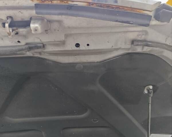 Сірий Хендай Соната, об'ємом двигуна 2.36 л та пробігом 300 тис. км за 5500 $, фото 10 на Automoto.ua