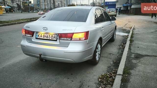 Серый Хендай Соната, объемом двигателя 2 л и пробегом 354 тыс. км за 5200 $, фото 12 на Automoto.ua