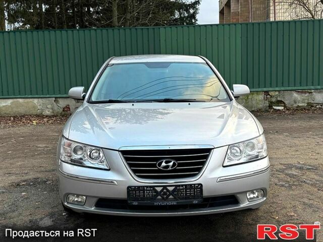 Сірий Хендай Соната, об'ємом двигуна 2 л та пробігом 180 тис. км за 5700 $, фото 1 на Automoto.ua