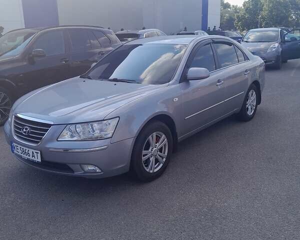 Сірий Хендай Соната, об'ємом двигуна 2 л та пробігом 132 тис. км за 9200 $, фото 11 на Automoto.ua