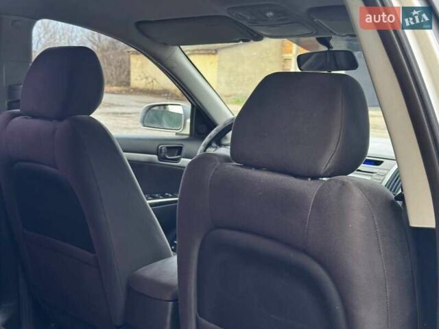 Сірий Хендай Соната, об'ємом двигуна 2 л та пробігом 180 тис. км за 5700 $, фото 37 на Automoto.ua