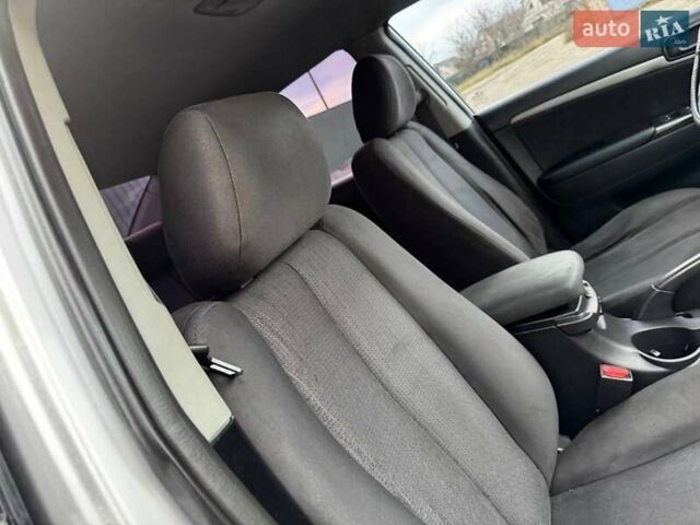 Сірий Хендай Соната, об'ємом двигуна 2 л та пробігом 180 тис. км за 5700 $, фото 48 на Automoto.ua