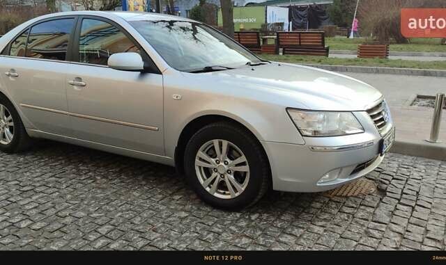 Сірий Хендай Соната, об'ємом двигуна 2 л та пробігом 288 тис. км за 6500 $, фото 33 на Automoto.ua