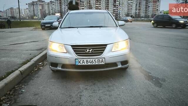 Серый Хендай Соната, объемом двигателя 2 л и пробегом 354 тыс. км за 5200 $, фото 7 на Automoto.ua