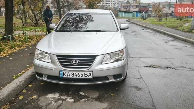 Серый Хендай Соната, объемом двигателя 2 л и пробегом 354 тыс. км за 5300 $, фото 8 на Automoto.ua