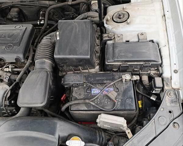 Сірий Хендай Соната, об'ємом двигуна 2.36 л та пробігом 300 тис. км за 5500 $, фото 9 на Automoto.ua