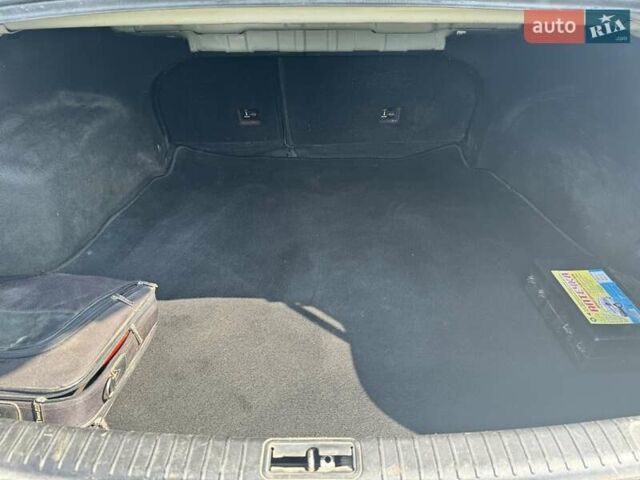 Серый Хендай Соната, объемом двигателя 2 л и пробегом 343 тыс. км за 4300 $, фото 12 на Automoto.ua