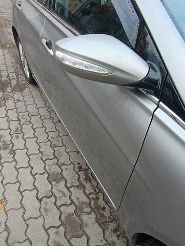 Сірий Хендай Соната, об'ємом двигуна 2 л та пробігом 271 тис. км за 8000 $, фото 9 на Automoto.ua