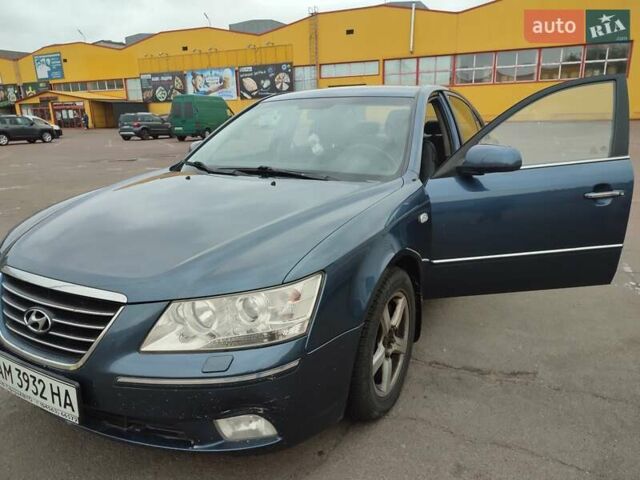 Сірий Хендай Соната, об'ємом двигуна 1.99 л та пробігом 302 тис. км за 6950 $, фото 2 на Automoto.ua