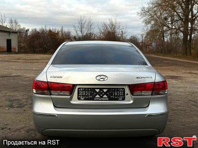Сірий Хендай Соната, об'ємом двигуна 2 л та пробігом 180 тис. км за 5700 $, фото 4 на Automoto.ua
