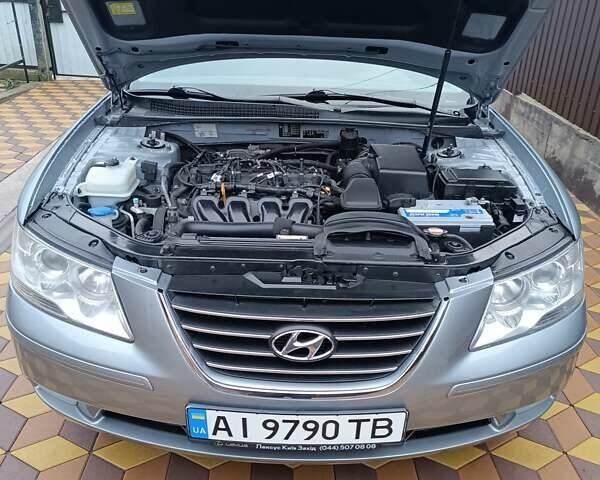 Серый Хендай Соната, объемом двигателя 2 л и пробегом 250 тыс. км за 5999 $, фото 14 на Automoto.ua