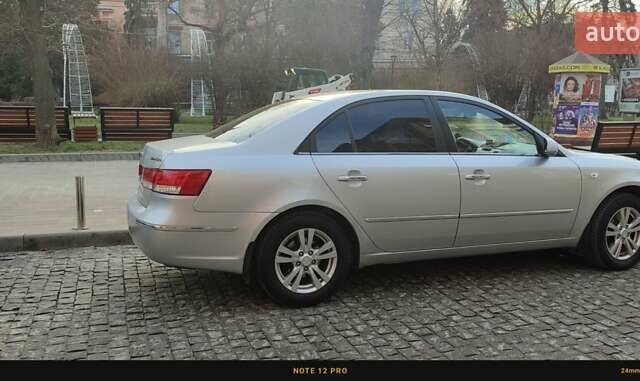 Сірий Хендай Соната, об'ємом двигуна 2 л та пробігом 288 тис. км за 6500 $, фото 32 на Automoto.ua