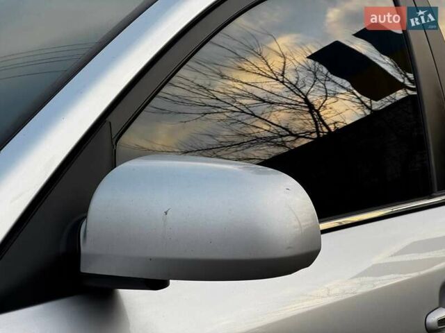 Сірий Хендай Соната, об'ємом двигуна 2 л та пробігом 180 тис. км за 5700 $, фото 16 на Automoto.ua