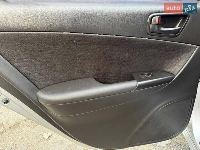 Сірий Хендай Соната, об'ємом двигуна 2 л та пробігом 180 тис. км за 5700 $, фото 28 на Automoto.ua