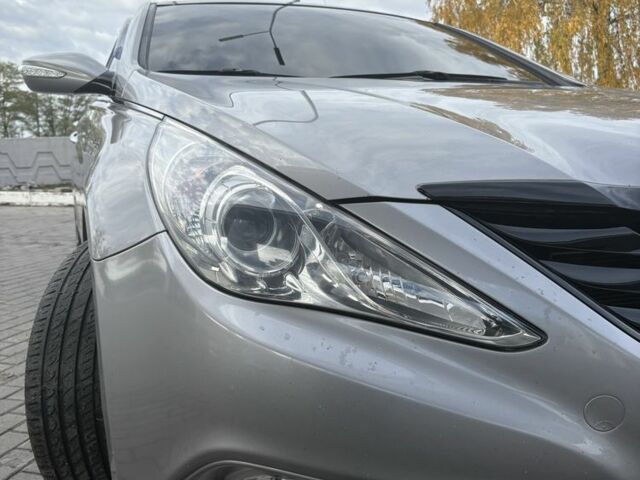 Хендай Соната 2010 в Днепре (Днепропетровске) на Automoto.ua Серый Хендай Соната, объемом двигателя 2.4 л и пробегом 236 тыс. км за 10199 $, фото 4 на Automoto.ua