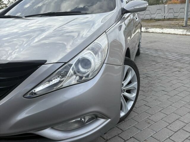 Хендай Соната 2010 в Днепре (Днепропетровске) на Automoto.ua Серый Хендай Соната, объемом двигателя 2.4 л и пробегом 236 тыс. км за 10199 $, фото 3 на Automoto.ua