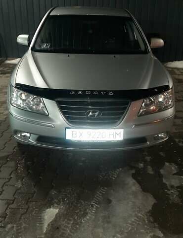 Серый Хендай Соната, объемом двигателя 2 л и пробегом 240 тыс. км за 7000 $, фото 9 на Automoto.ua